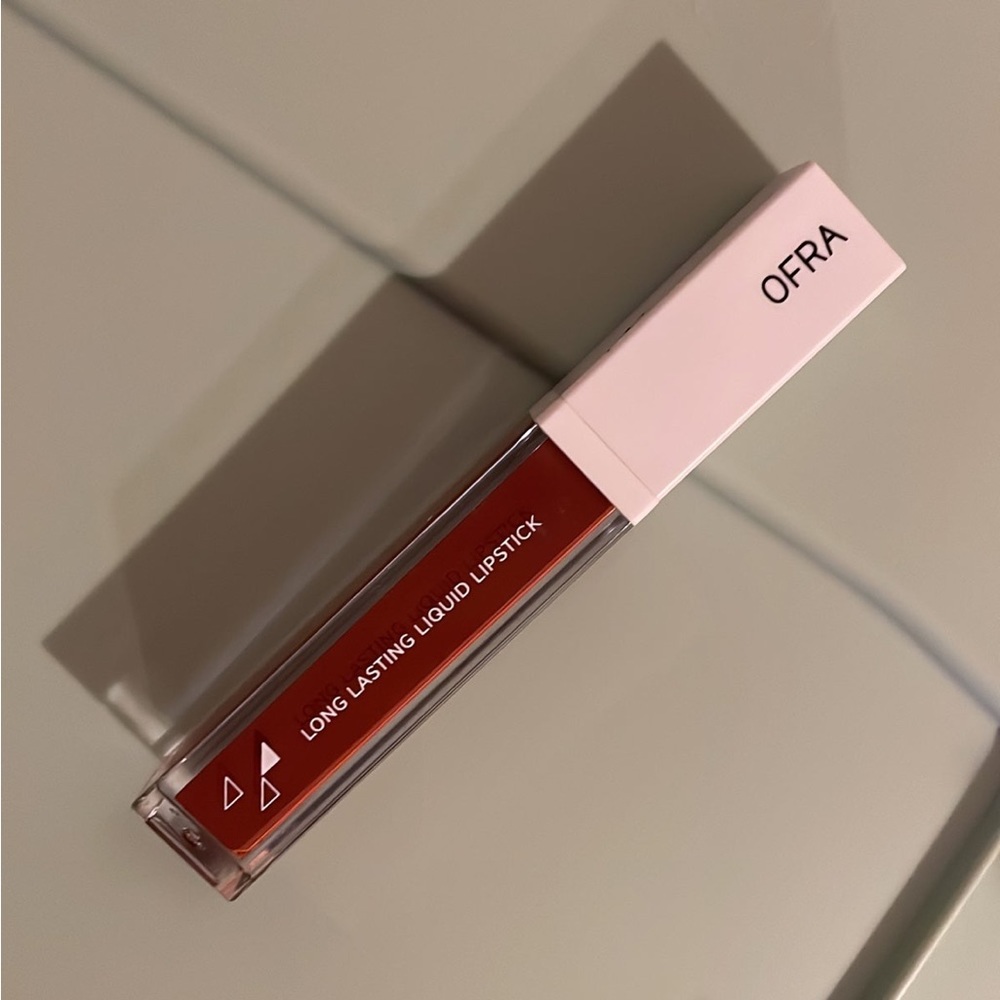 Ofra Cosmetics lipstick